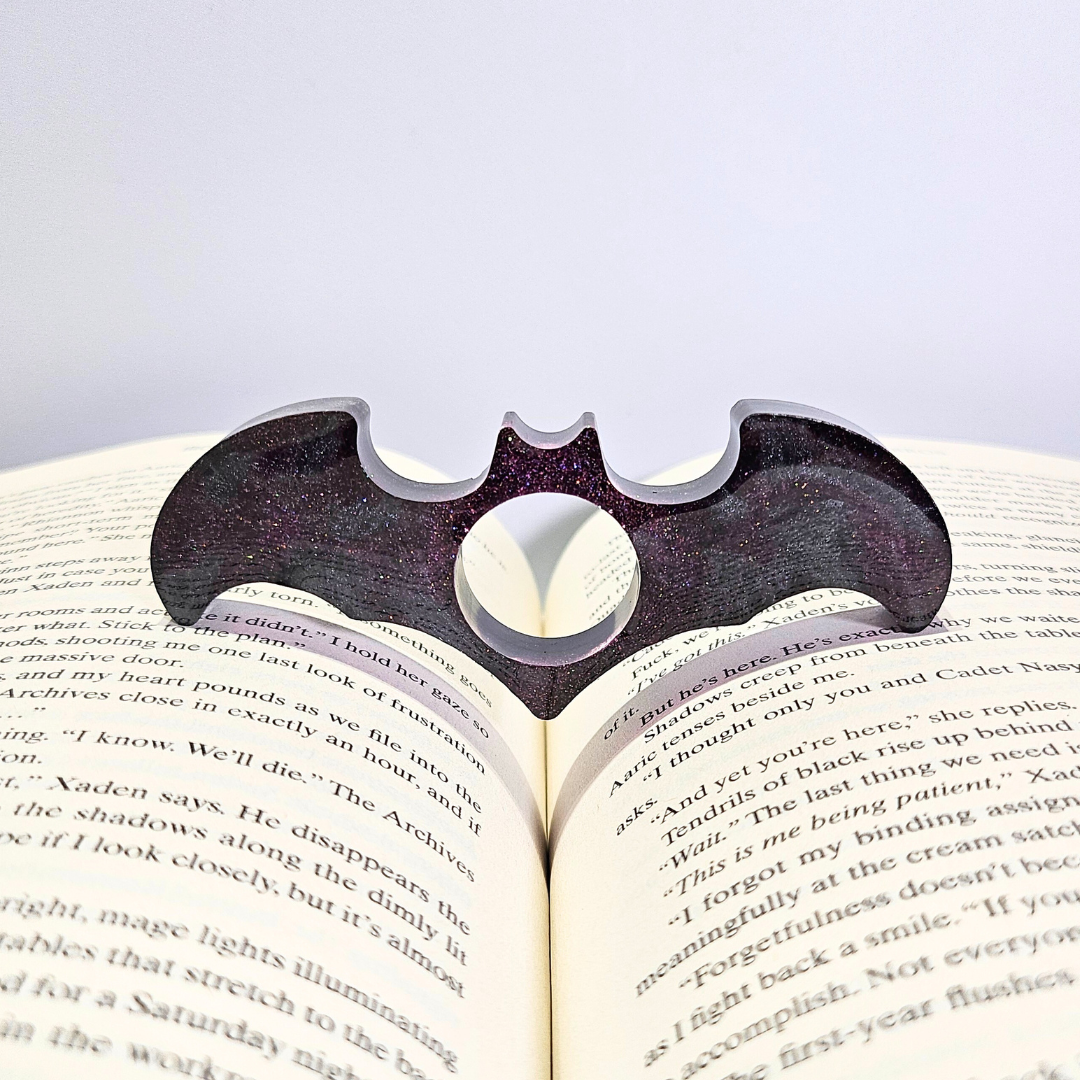 "the bat" book thumb page holder