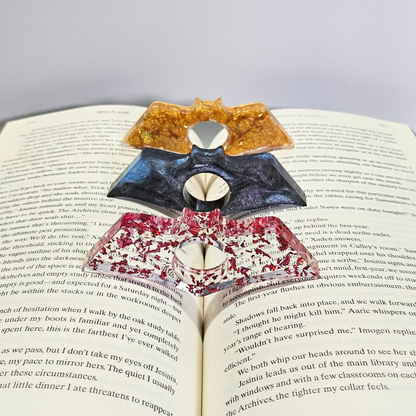 "The Nightwing" Book Thumb Page Holder